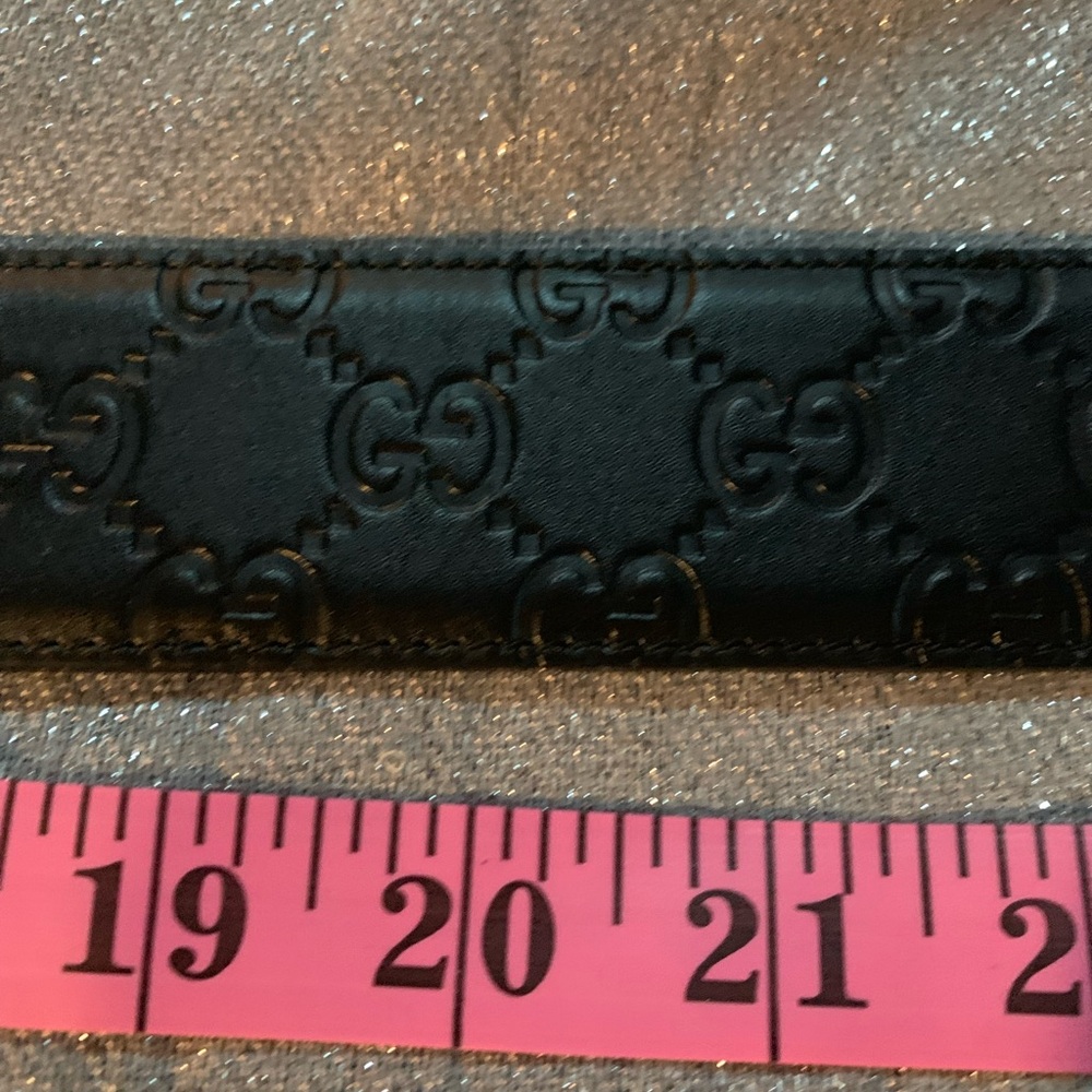 Gucci Black Leather Belt with Silver Logo Buckle - Picture 11 of 13